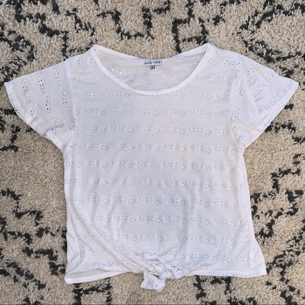Thyme & honey summer knot T-shirt blouse